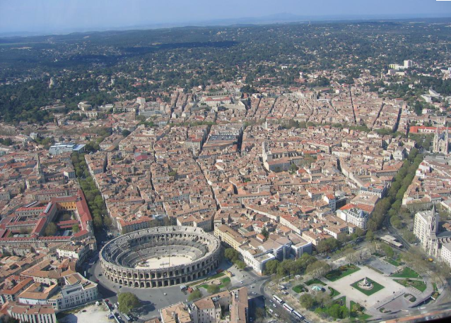 Nîmes